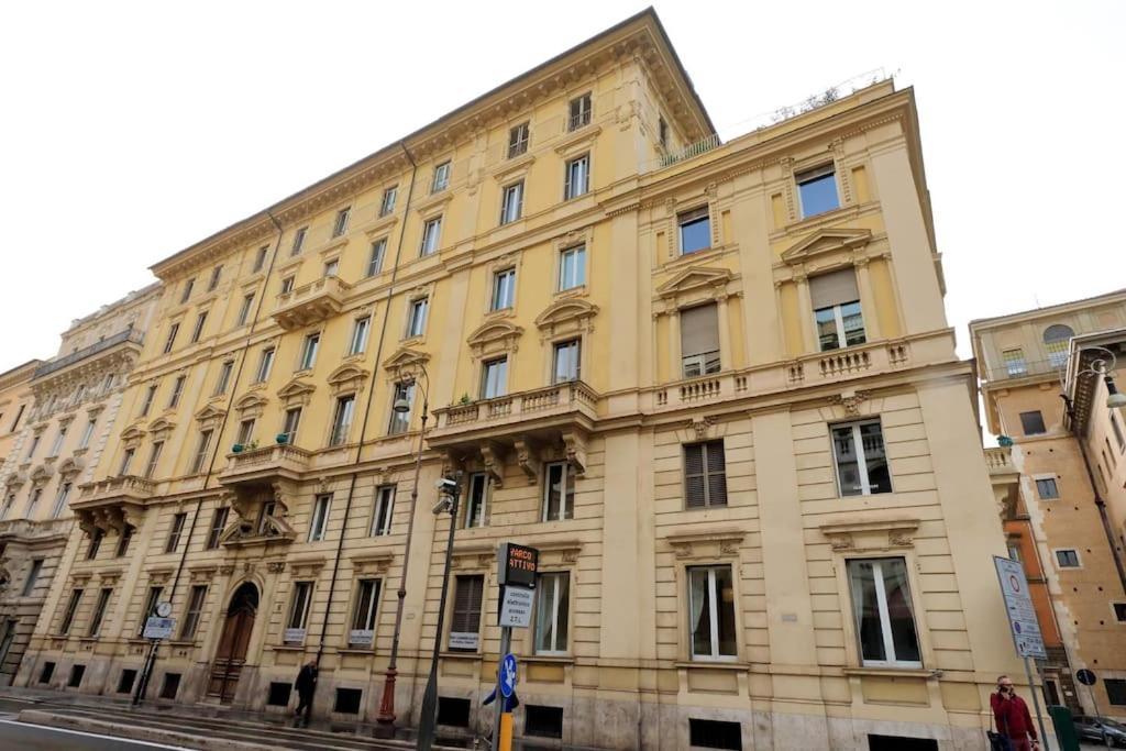 Elegant Apartment In The Heart Of Rome-Navona Area Exterior foto